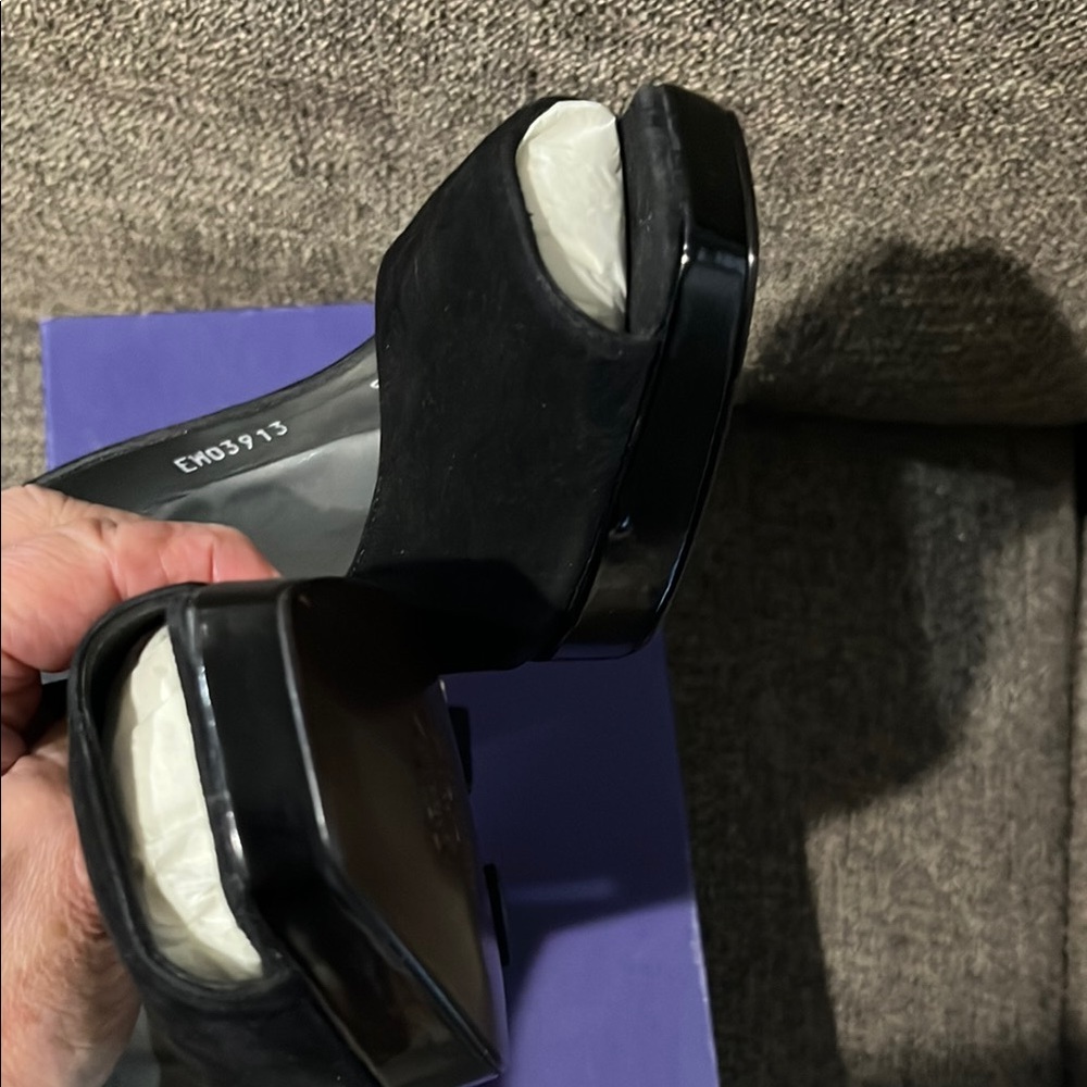 New with Box Stuart Weitzman black suede  'Tofu' peep toe pumps - Picture 10 of 14